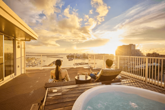 【WEB割】最上階メゾネットスイート専用プラン！ジャグジー付きの広いお部屋で北谷の絶景を堪能！