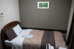 機能的な空間と、快適なベッドがくつろぎのひとときをサポートします。