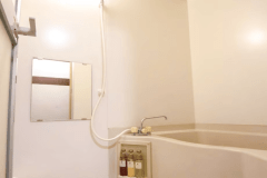 全室バス・トイレは独立背設計です。