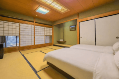 景観なし【和室】8畳～10畳＋広縁（ベッド仕様/バスなし）ひとり旅も可能で、最もリーズナブルな価格で宿泊可能