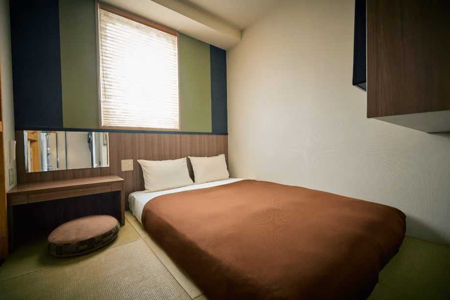 【ドリンク飲み放題etc.館内サービスも充実！】13時までのレイトチェックアウト(*&acute;▽｀*)カップルプラン♪