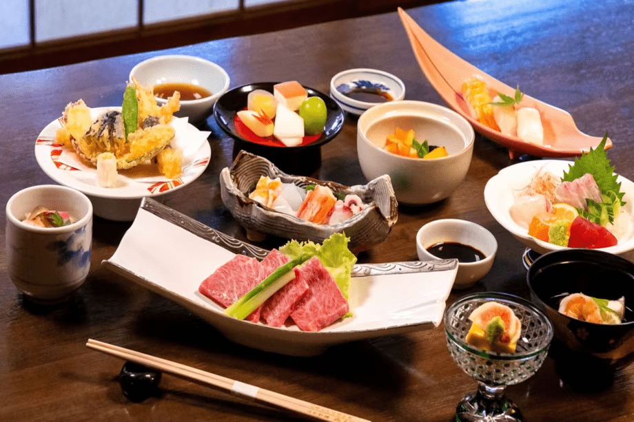 【夕食付き】山陰の旬の食材を堪能する会席料理コース～愛犬と過ごす山陰旅～《テイクアウト可能》