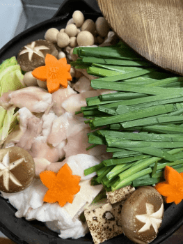 【グランピングdeお鍋を召し上がれ】あったかお鍋でポッカポッカ◇ふらの和牛のプリップリッもつ鍋プラン