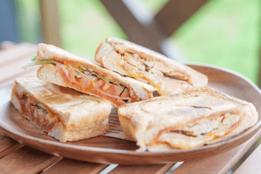 【グランピングdeお鍋を召し上がれ】あったかお鍋でポッカポッカ◇ふらの和牛のプリップリッもつ鍋プラン