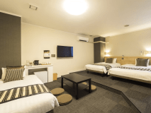 トリプルルーム
※同じお部屋タイプでも間取りが異なる場合がございます