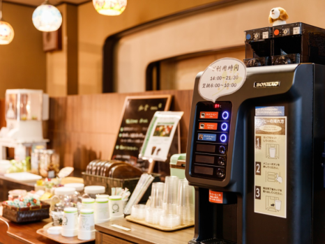 フリードリンクコーナーでは地元福井のフレーバーティーやコーヒーをご用意しております。