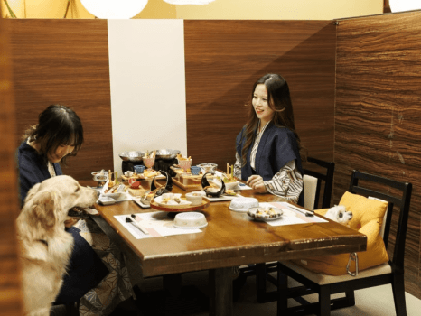 お食事タイムもワンちゃんと一緒! お食事タイムもワンちゃんと一緒!