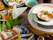 近海産の新鮮ズワイガニを様々な調理法で！