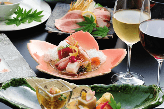 [1 night, 2 meals included / Standard] Enjoy seasonal creative kaiseki cuisine for dinner ◎ A plan to fully enjoy Niigata's seasonal delights and hot springs.