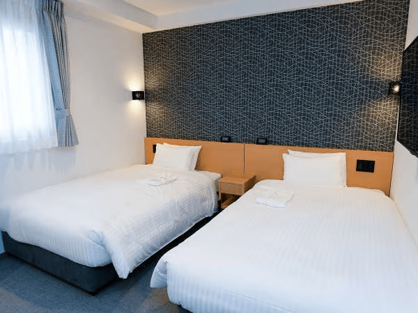 [Breakfast Included] Family Plan! Conveniently Located Next to Hakataza Theatre! ReFa showers and photocatalytic sterilization and deodorization units have been installed in all rooms.