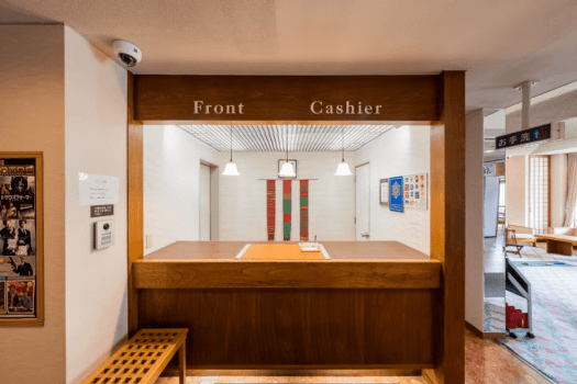 【最大22時間ステイ】JR北上駅西口から徒歩約1分＆コンビニまで20秒！無料駐車場完備＜素泊まり＞