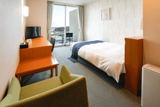 【インランド・シー・リゾート フェスパ】セミダブル＋バルコニー付きスタンダード｜身軽にチェックイン、夕景をバルコニーで