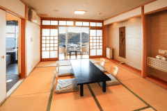 【インランド・シー・リゾート フェスパ】ジャグジー露天風呂付き和室ジュニアスイート｜畳でごろり、湯上がりはテラスで涼む
