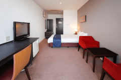 【インランド・シー・リゾート フェスパ】ダブル＋バルコニー付きスタンダード｜寄り添って海を眺める、静かな二人時間