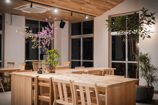 管理棟2階カフェラウンジ