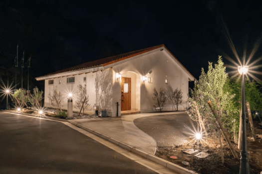 【グランド】ペットと泊まれる内風呂・露天風呂サウナ・プライベートドッグラン付コテージ（7名定員）