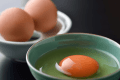 特別にわけてもらっている新鮮な卵です。（朝食イメージ）