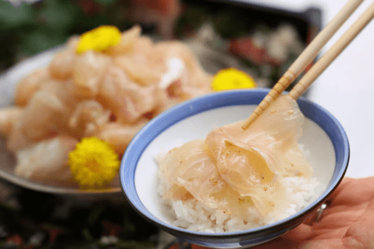 【ご朝食】バイキングお料理の一例（鯛茶漬け）鯛の旨みを、さらさらと
