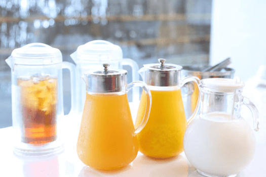 【ご朝食】バイキングイメージ　ドリンクコーナー　からだにやさしい、おいしい選択