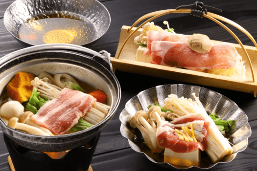 【選べる3つのお鍋◆花宴御膳の一例】「ほうとう」「鴨鍋」「豚しゃぶ」の3種類の中からお選びください