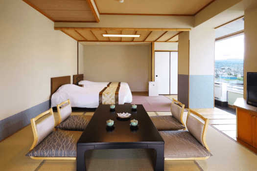 【本館】和洋室（45平米）ツインベッド（一例）