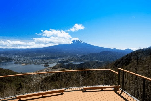 【FUJIYAMAツインテラス】雄大な富士山と河口湖の景色が楽しめるぜひ訪れたい場所。