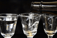 日本酒飲み比べイメージ