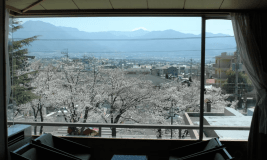 本館客室からの眺め（一例）※ご覧いただける景色はお部屋の位置、階層により異なります