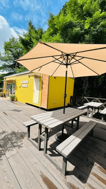 ウッドデッキで 食材持込みBBQ