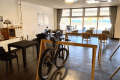 ロビーの自転車ラック