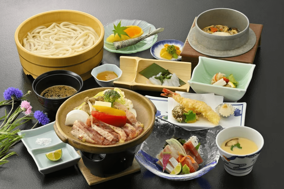徳島名産「阿波尾鶏」の陶板焼き