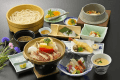 徳島名産「阿波尾鶏」の陶板焼き