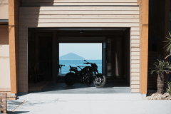 The Garage ｜ ビルトインガレージ付・2フロアー構成（最大8名）