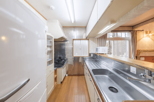 Vacation Rental No. 561 (20-tatami-mat living-dining-kitchen area + 3 Japanese-style rooms, 10 tatami mats each) Vacation Rental No. 561 (20-tatami-mat living-dining-kitchen area + 3 Japanese-style rooms, 10 tatami mats each)