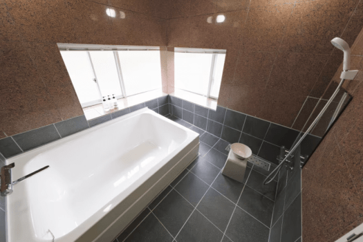 Vacation Rental No. 561 (20-tatami-mat living-dining-kitchen area + 3 Japanese-style rooms, 10 tatami mats each) Vacation Rental No. 561 (20-tatami-mat living-dining-kitchen area + 3 Japanese-style rooms, 10 tatami mats each)