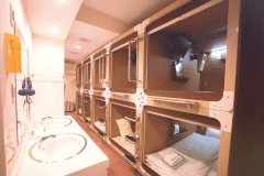 カプセルルーム・共同洗面台、ドライヤー