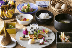 朝食♪自家製お野菜で！／朝食例