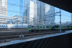 View from the Deluxe Japanese Room (*Please note that the view of the trains and the types of trains visible may vary depending on the room and floor.)