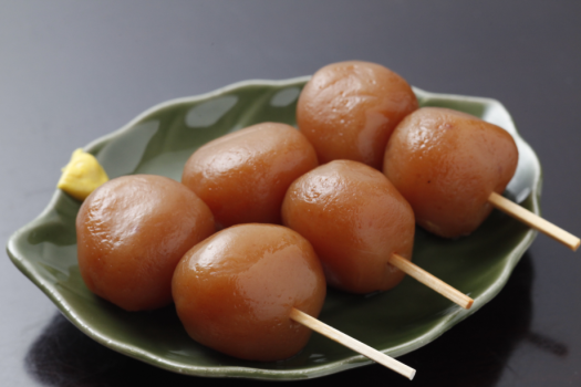 【山形名物「玉こんにゃく」のウェルカムサービス】夕方にロビーで提供♪天童産の醤油を使った特製味付け！