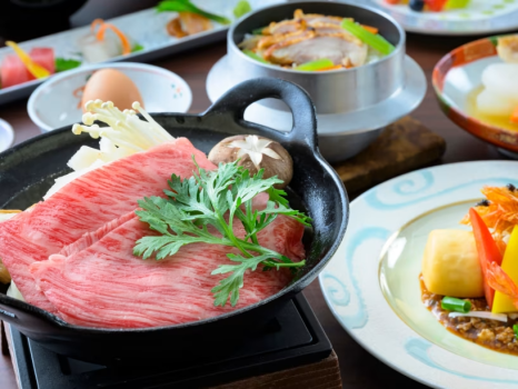 【山形牛すき焼き会席】山形牛のすき焼きをメインとした天童ホテルの基本会席コースです。