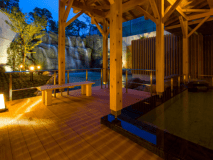 【大浴場】滝見露天風呂　※写真は男湯