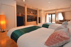 【特別室／佐嘉の間】佐賀産の家具・工芸品・備品など良品を集めて2017年リニューアル！２５畳の和洋室。