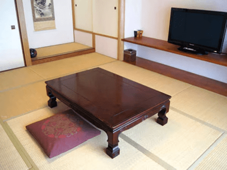 本館：和室10畳：【禁煙】◇角部屋