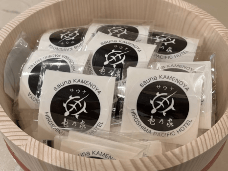 サウナ亀の家オリジナルステッカー