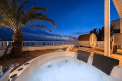 THE BONDS OCEAN FRONT VILLA