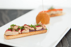 シェフのインスピレーション溢れる、彩り豊かな料理たち