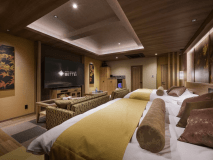 ROYAL SUITE ROOMカラオケ付き【SMOKING】