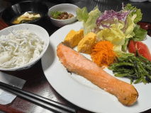 朝食
