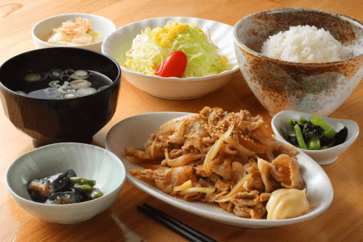 【13種類から選べる定食】＜1泊2食付＞夕食はフロントから徒歩0分の居酒屋で♪