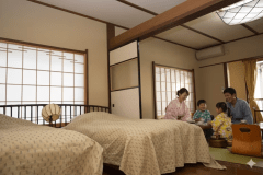 彩雲亭ファミリー和洋室